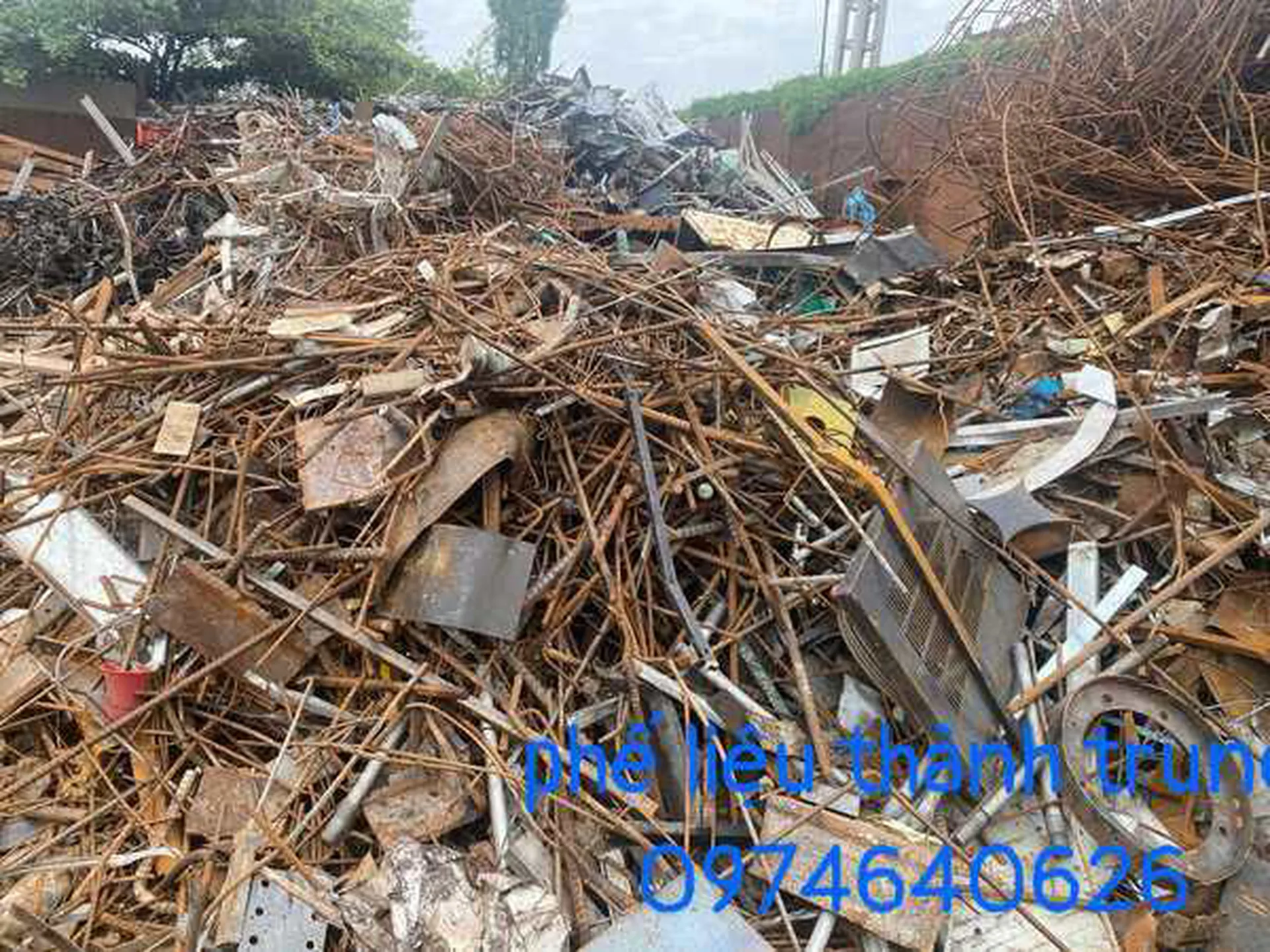 sắt phế liệu sắt-phê-liêu.jpg